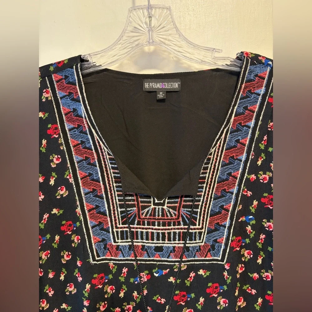 The Pyramid Collection Embroidered Floral Maxi Dress Bohemian Prairie Sz M